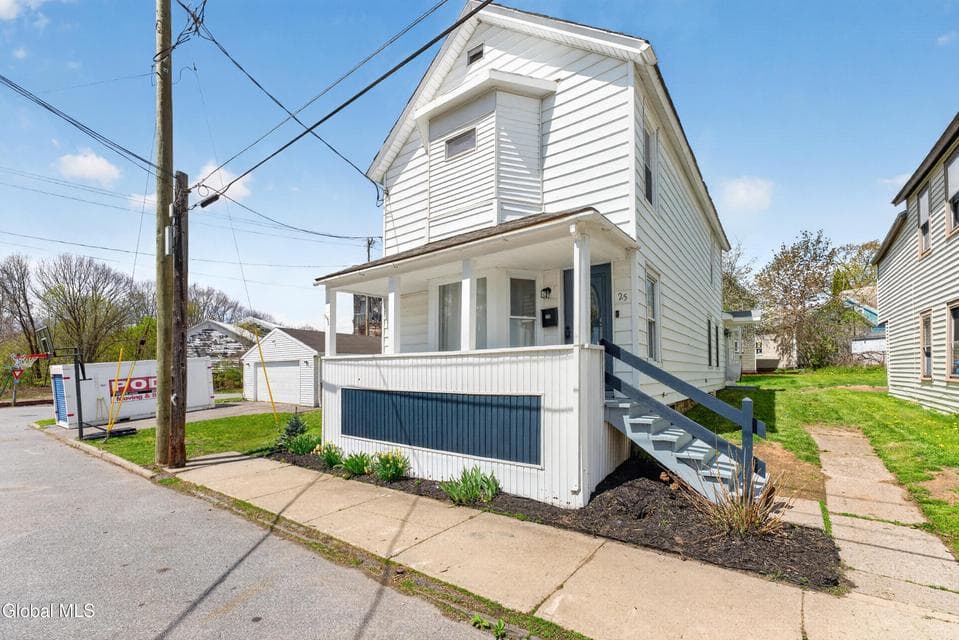 25 Depot Street, photo 1