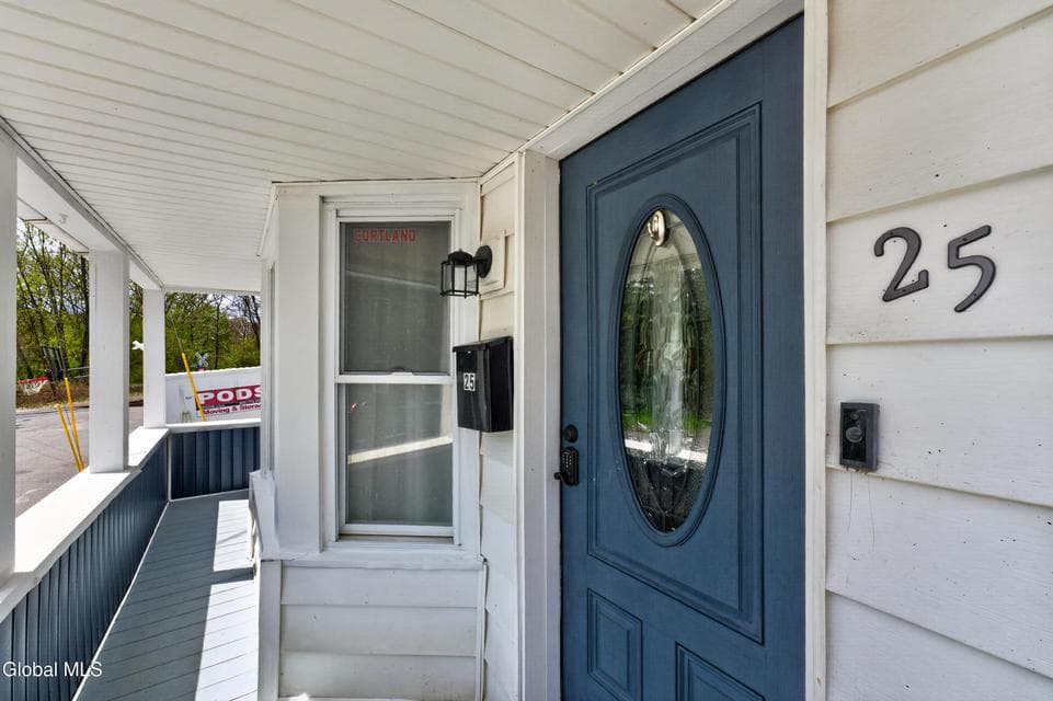 25 Depot Street, photo 5
