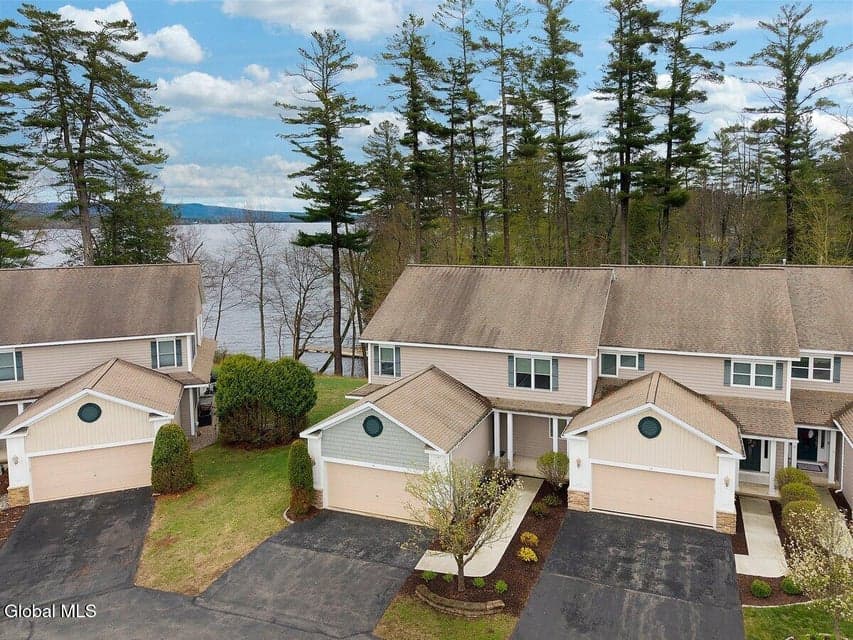 231 County Highway 152, UNIT 41, Northampton, NY 12134