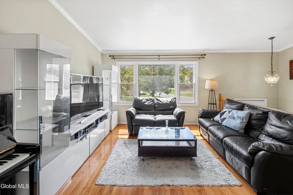 48 Wilshire Drive, photo 4