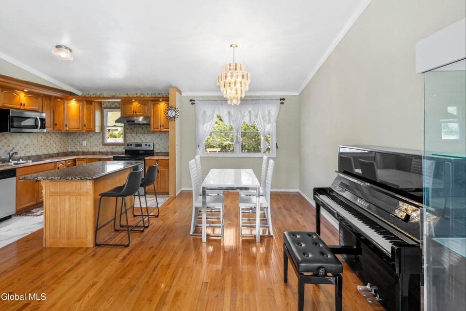 48 Wilshire Drive, photo 5