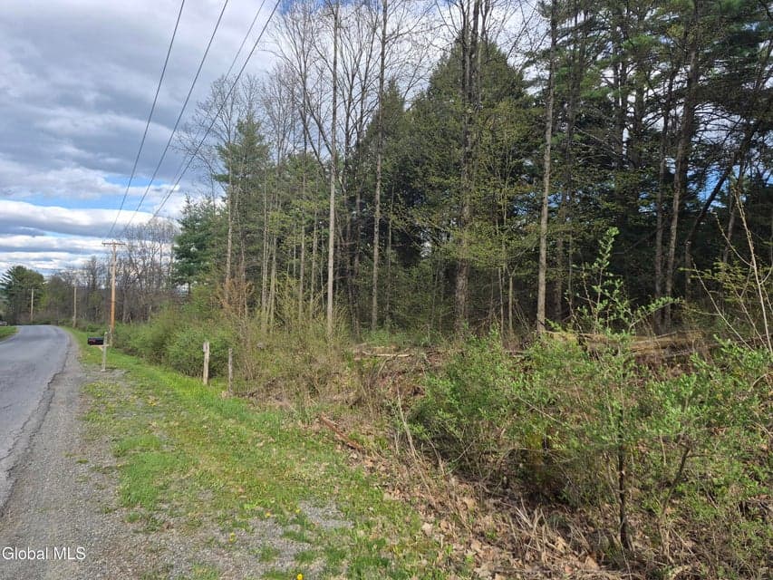 L-2.6 Goodman Road, photo 3