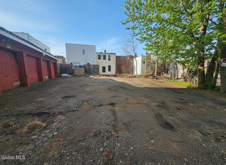 Rear 38 40 Second Avenue, photo 2