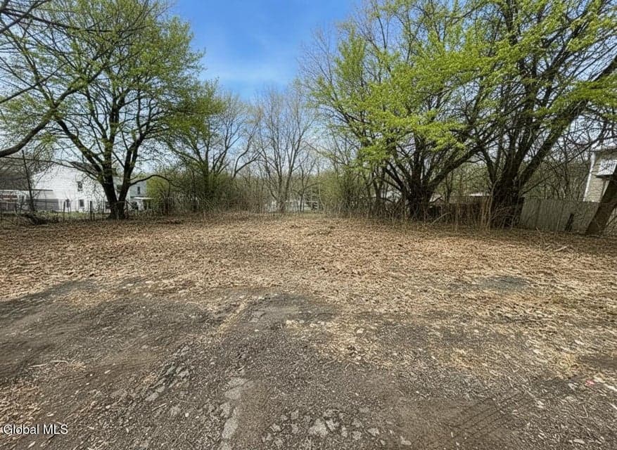 Rear 38 40 Second Avenue, photo 3