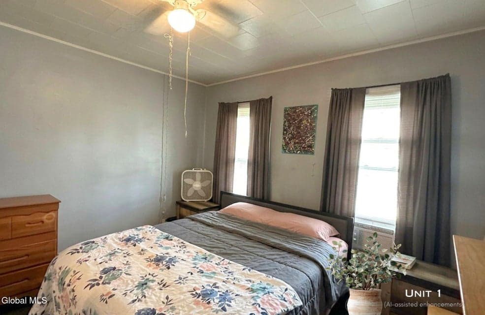 516 Pawling Avenue, photo 4