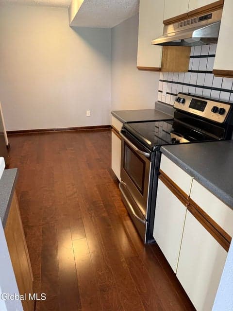 10 Sandra Lane, photo 5