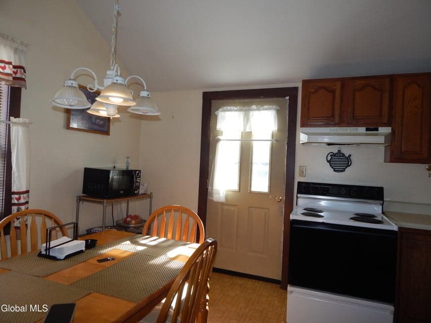 117 River Street, photo 4