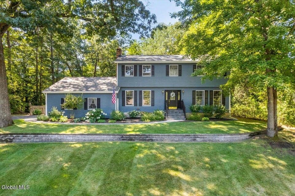 6 Maple Court, Wilton, NY 12831
