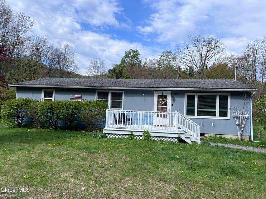 205 Deepkill Road, photo 1