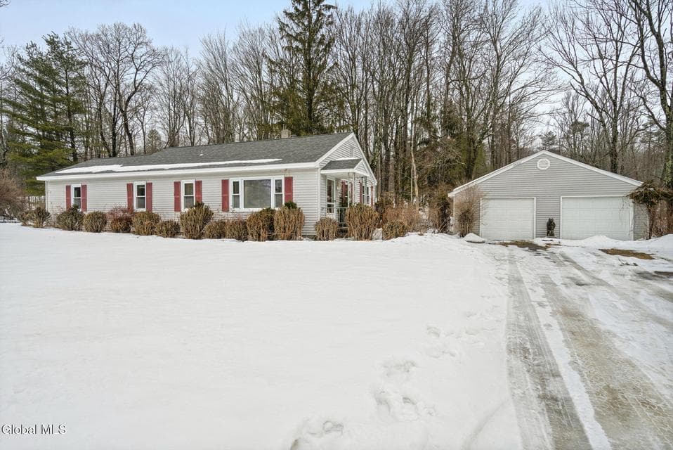 166 Potter Road, photo 2
