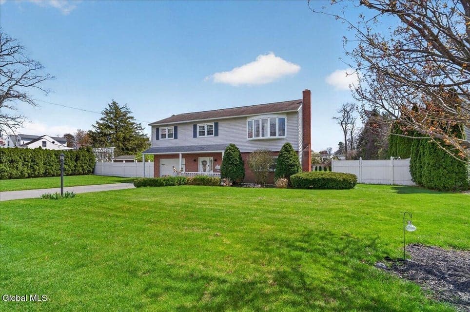2158 Robinwood Avenue, photo 3