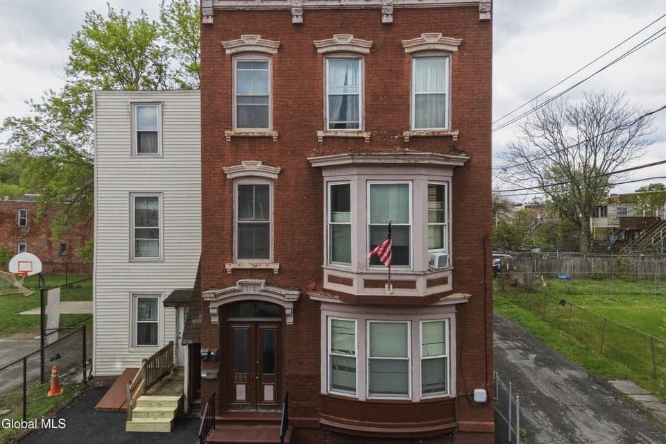 0.06 acres · Triplex
