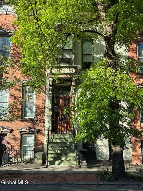 165 Lancaster Street, photo 1