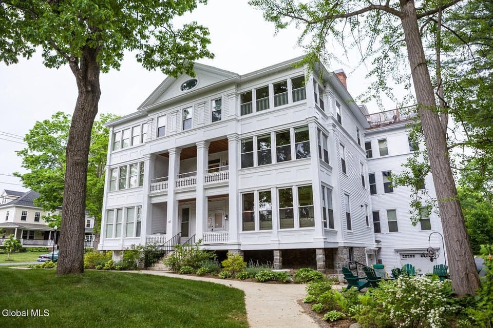 45 Greenfield Avenue #Apt 12, Saratoga Springs, NY