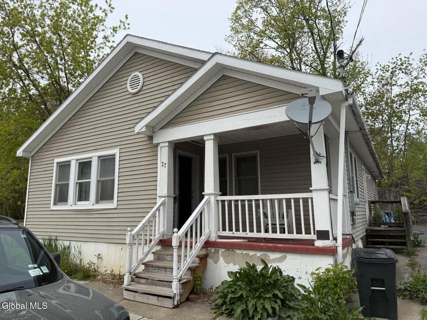27 Osborne Street, Albany, NY 12202