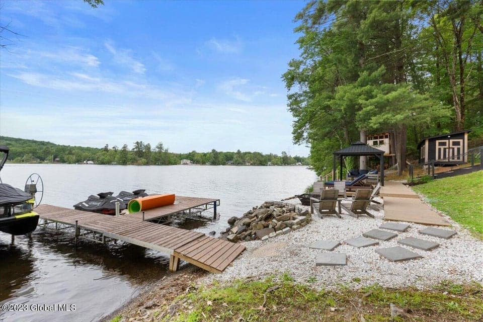 68 Harriman Road Ext, photo 2