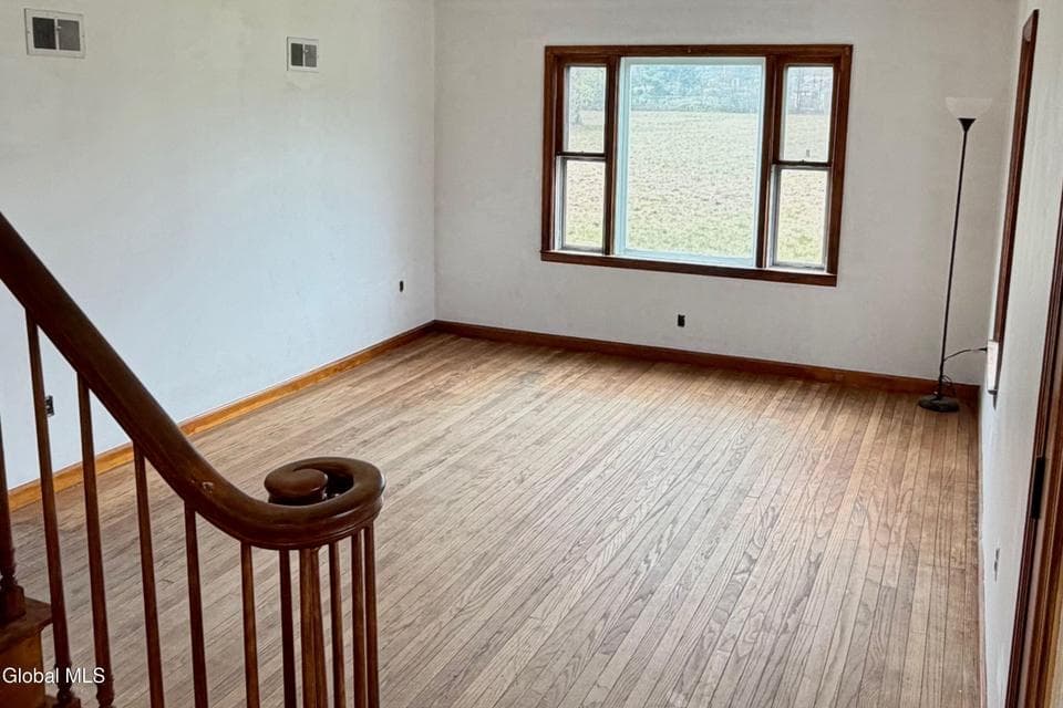 414 Reynolds Road, photo 3