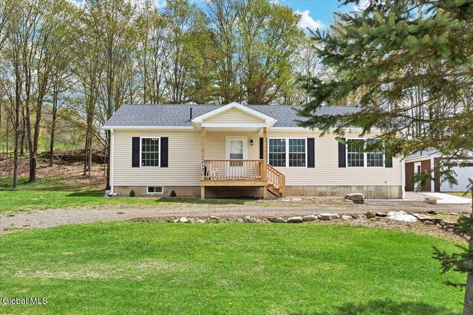 2120 County Highway 31, photo 3