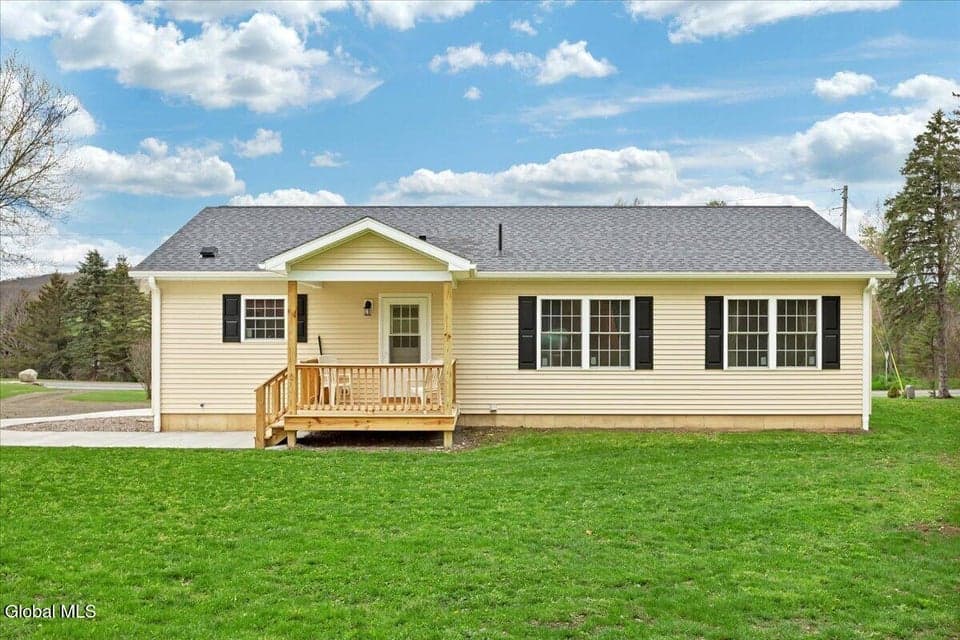 2120 County Highway 31, photo 1