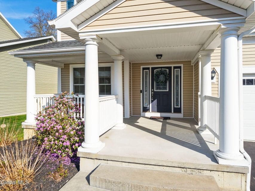 34 Lancaster Court, photo 2