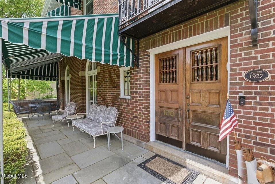 100 S Manning Boulevard, Albany, NY 12203, photo 2
