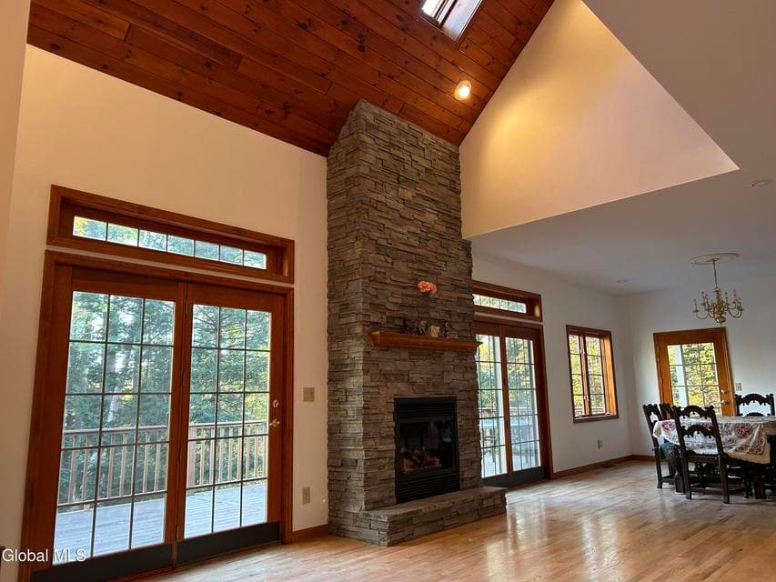 553 Potter Hill Road, photo 3