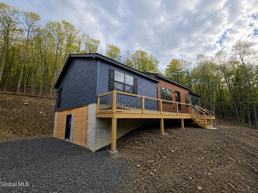 727 Irish Hill Road, photo 2