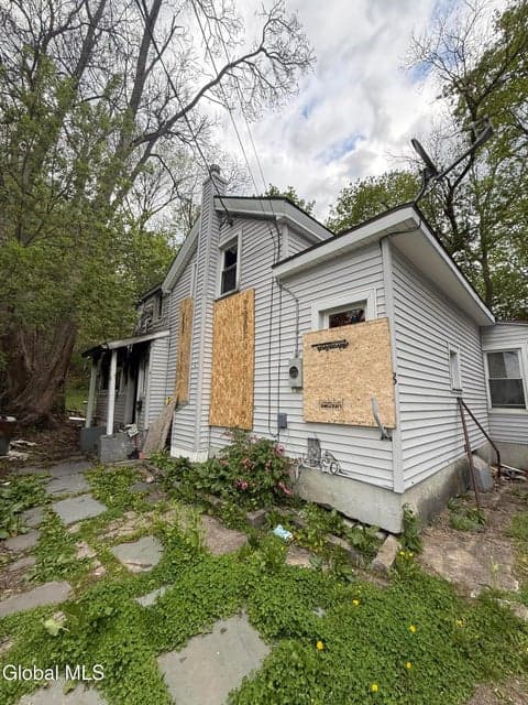 8 Keating Avenue, Fort Edward, NY 12828