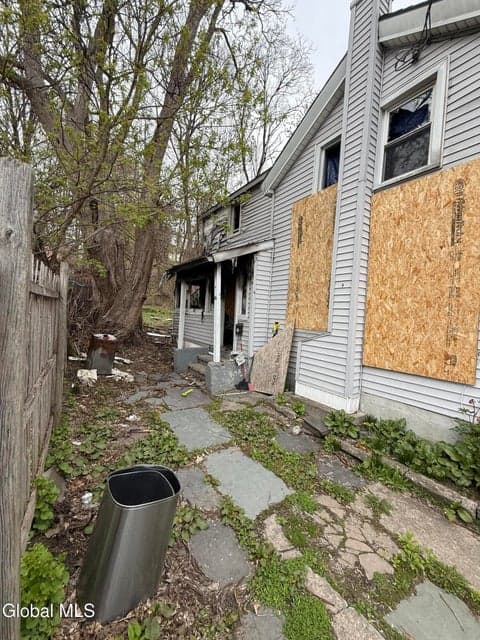 8 Keating Avenue, photo 4
