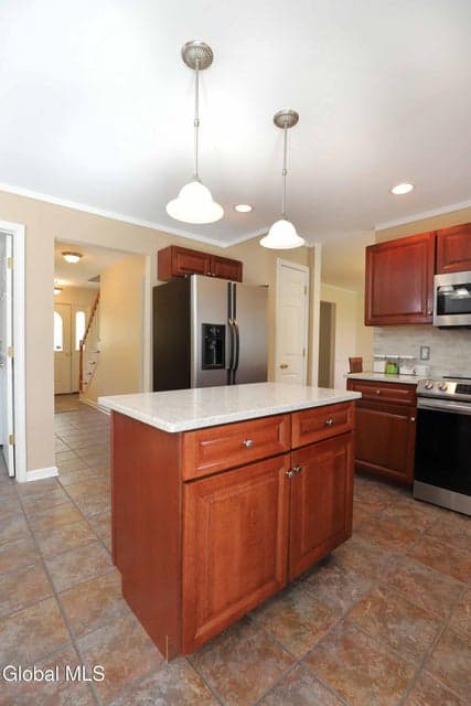 511 Tony Drive, photo 4
