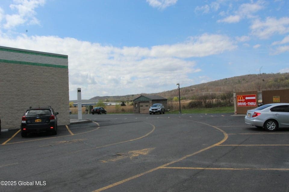 12187 W Rt 9, photo 4