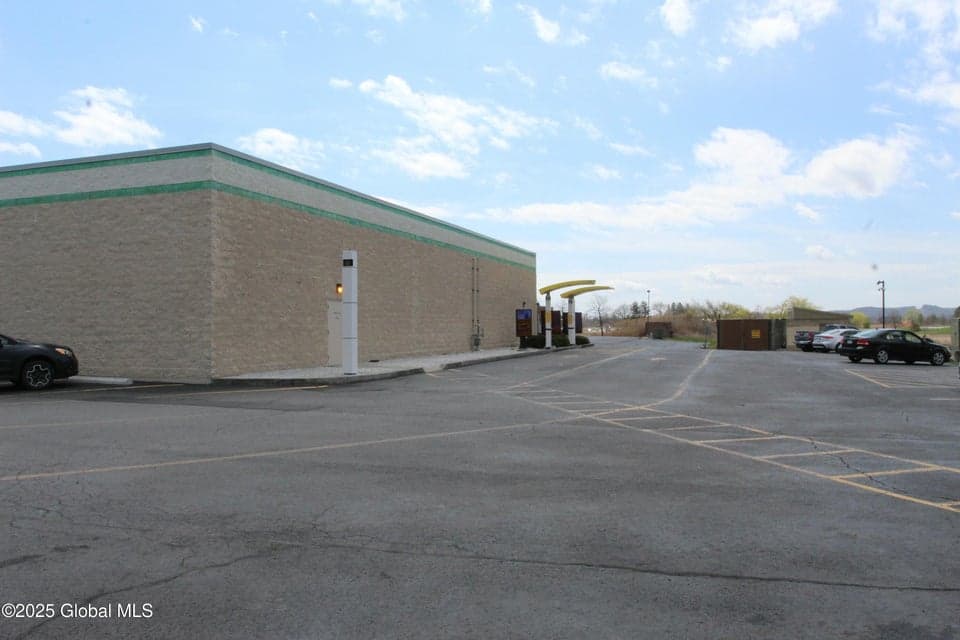 12187 W Rt 9, photo 5