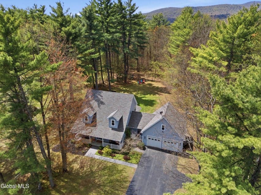 42 Barbara Mac D Drive, photo 3