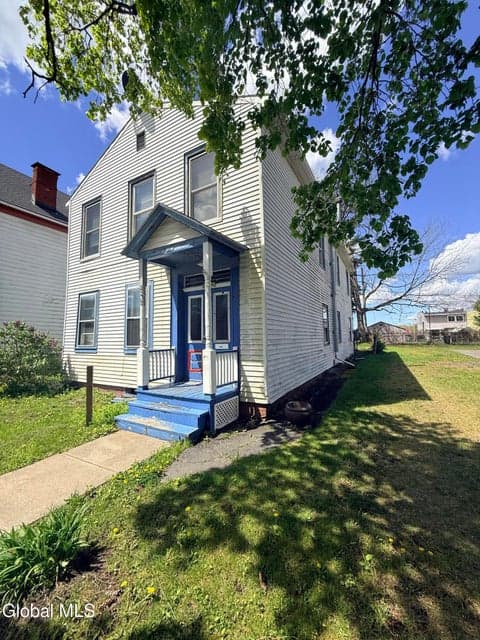 781 2nd Avenue, photo 3