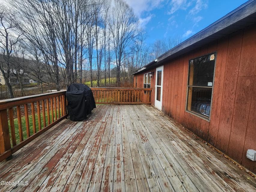 1099 W Hill Road, photo 3