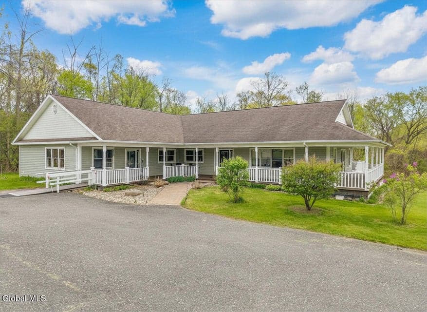 1 Birch Lane, photo 1