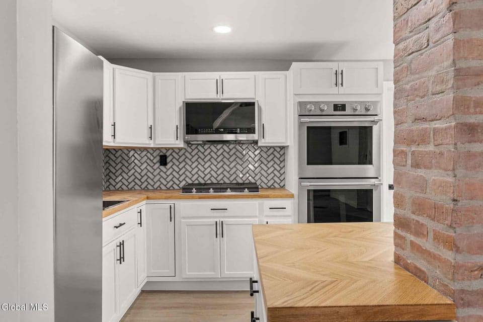2961 Cottage Place, photo 5