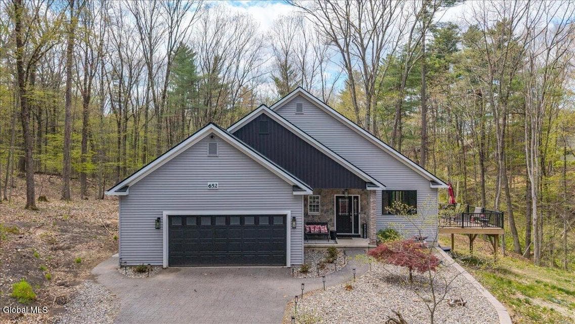 652 Bruno Road, Clifton Park, NY 12065