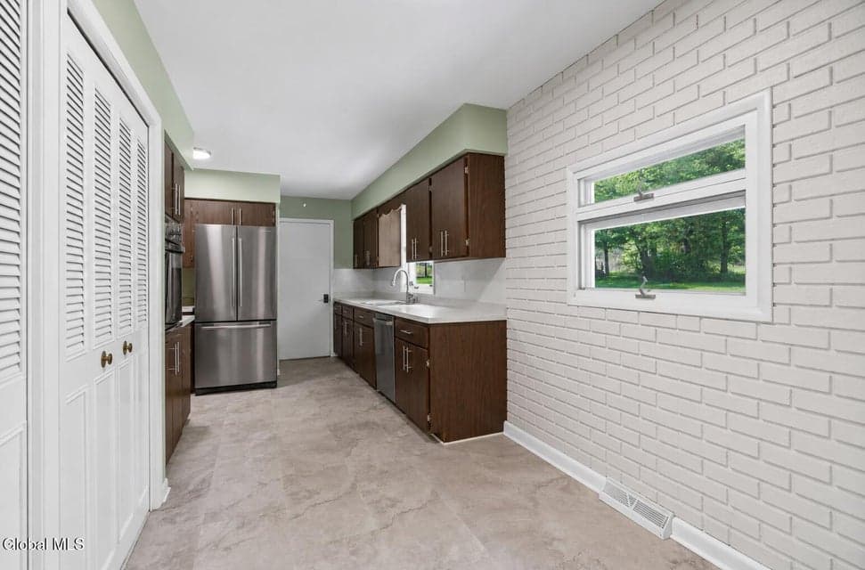 451 Currytown Road, photo 5