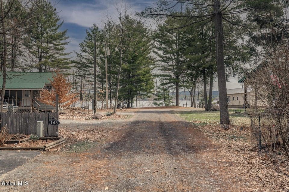 143 Lakeview Avenue, photo 4