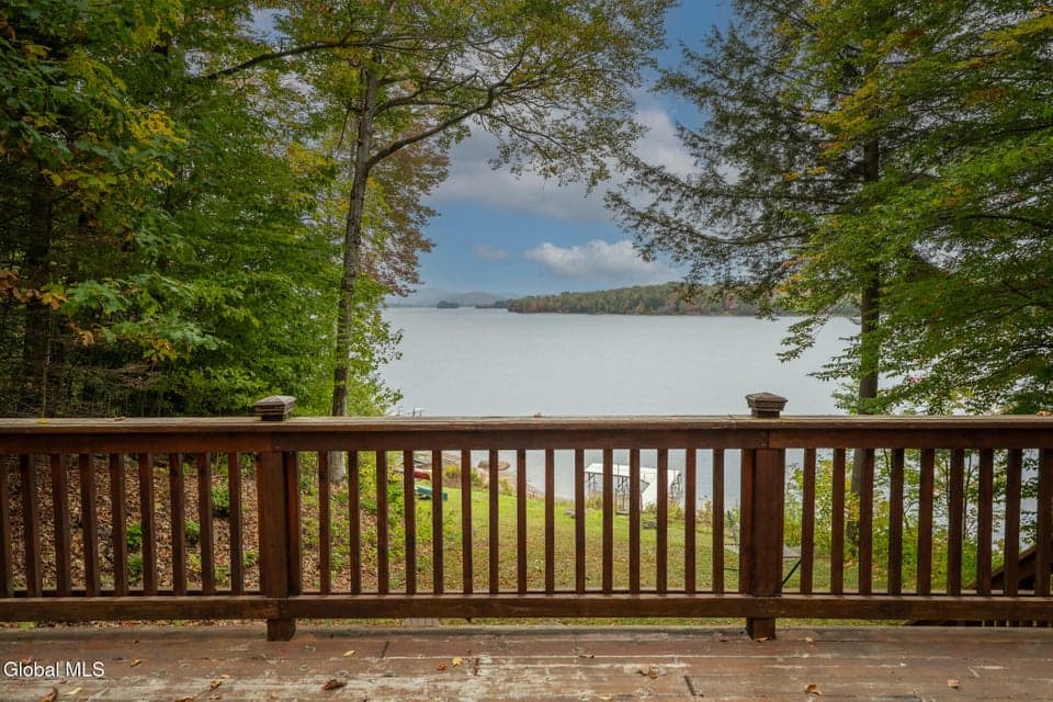 188 S Shore Road, photo 4