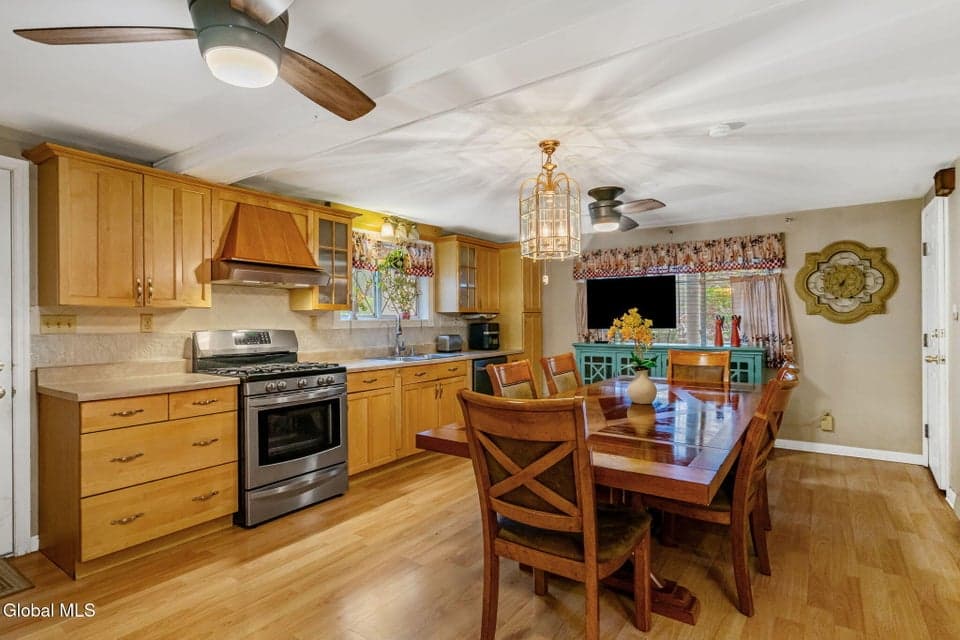 3206 Guilderland Avenue, photo 4
