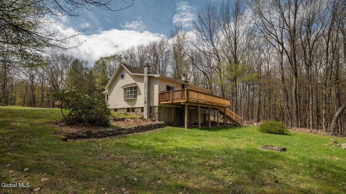 300 Josh Hall Pond Road, photo 3