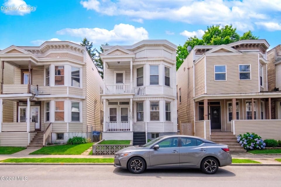 167 N Allen Street, photo 1