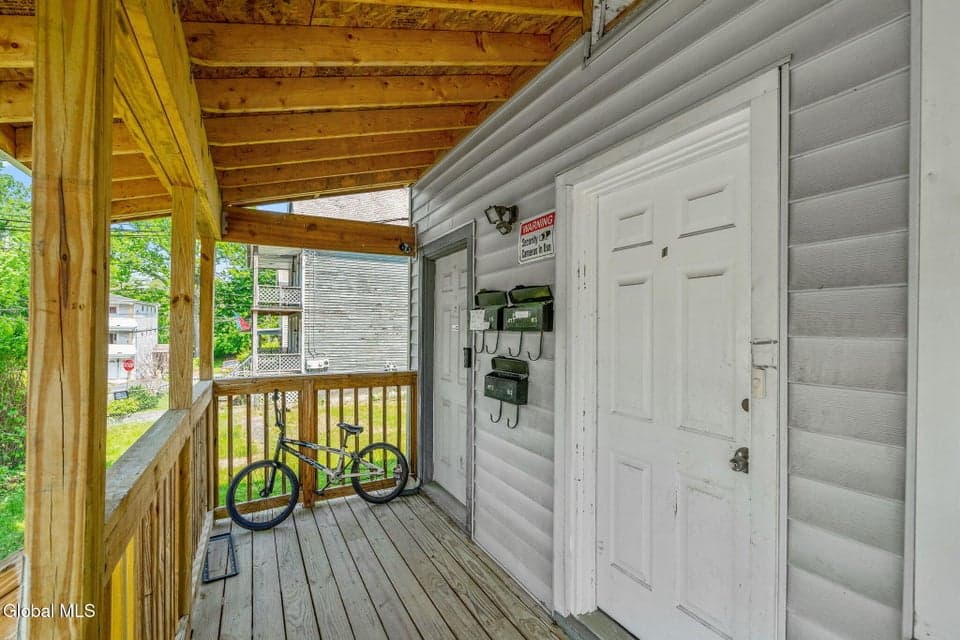 815 Davis Terrace, Schenectady, NY 12303, photo 3