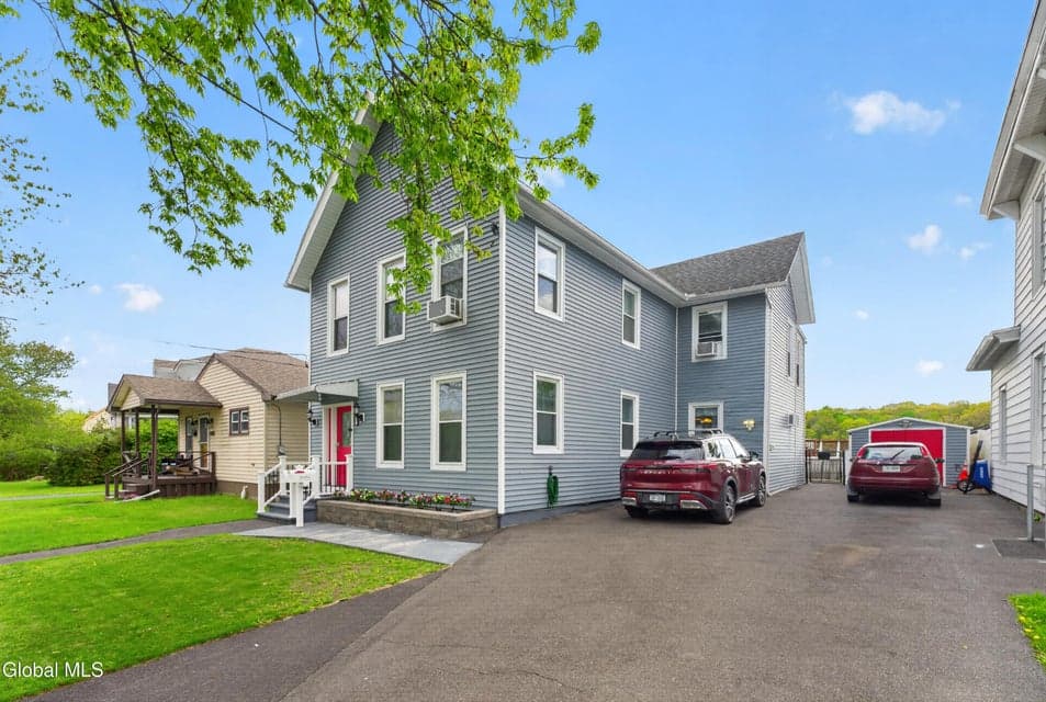 141 Second Street, photo 3