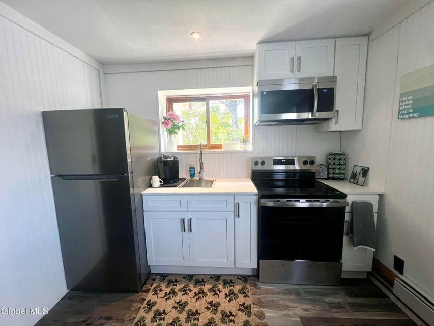 1457 New York 30, photo 2