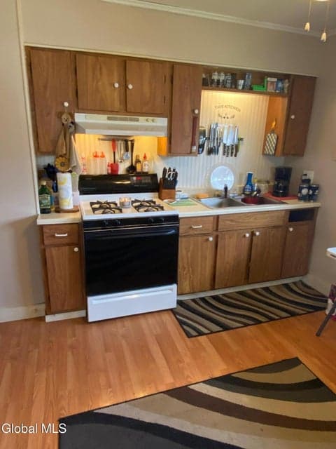 83 Northville Road, photo 2