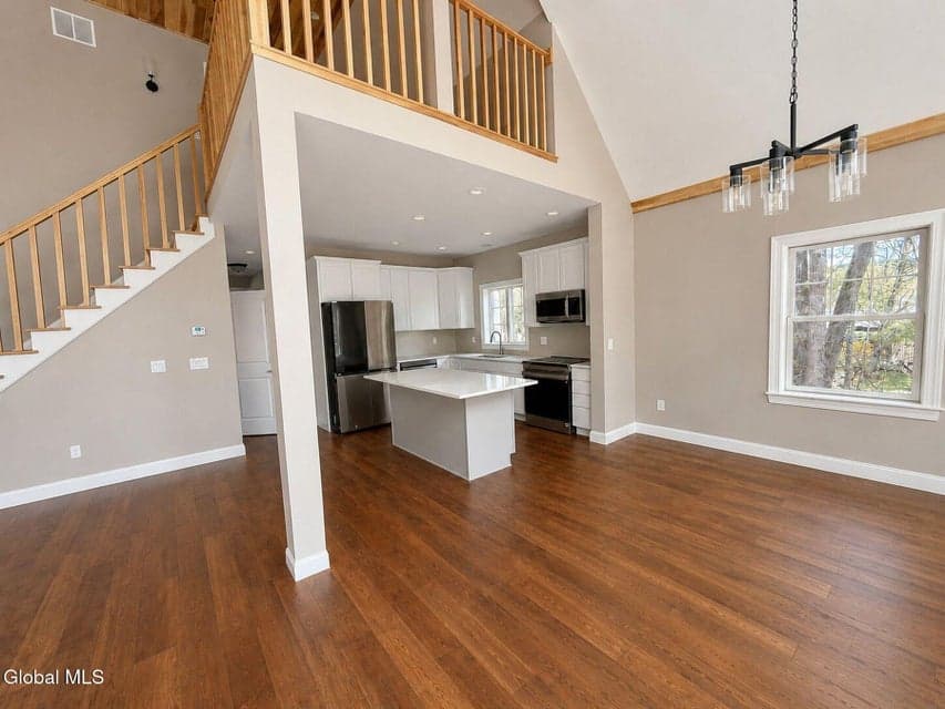 6 Middle Road, photo 4