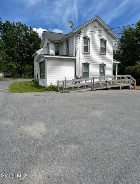 102 River Street